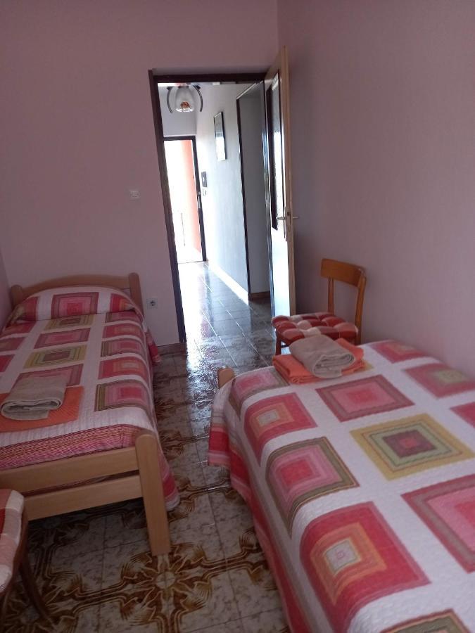Apartment Parenzana Bibali 65 A 52460-Buje Exterior photo